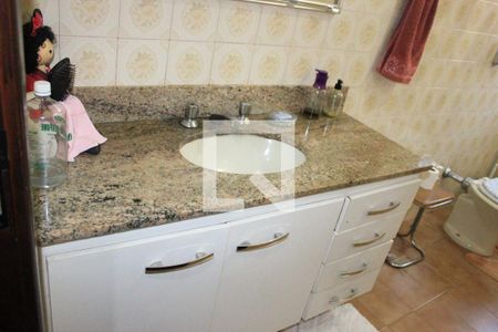 Casa à venda com 360m², 4 quartos e 8 vagasBanheiro Quarto