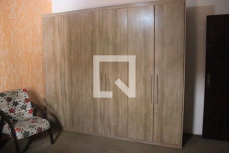 Casa à venda com 360m², 4 quartos e 8 vagasQuarto