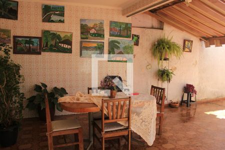 Casa à venda com 360m², 4 quartos e 8 vagasÁrea comum 