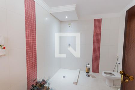 Casa à venda com 412m², 3 quartos e 3 vagas Casa à venda com 412m², 3 quartos e 3 vagasBanheiro Social 2