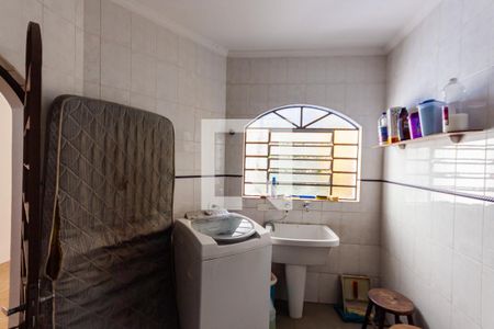 Casa à venda com 412m², 3 quartos e 3 vagas Casa à venda com 412m², 3 quartos e 3 vagasÁrea de Serviço