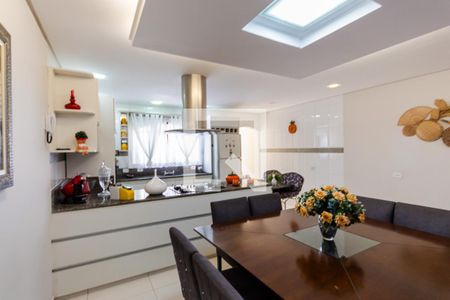 Casa à venda com 412m², 3 quartos e 3 vagas Casa à venda com 412m², 3 quartos e 3 vagasCozinha