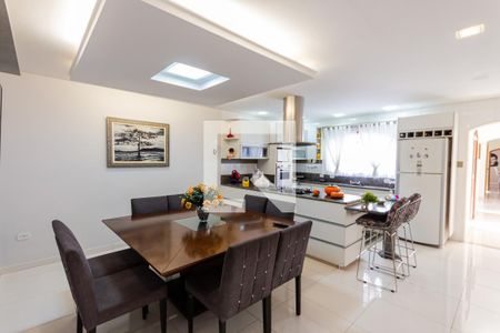 Casa à venda com 412m², 3 quartos e 3 vagas Casa à venda com 412m², 3 quartos e 3 vagasCozinha