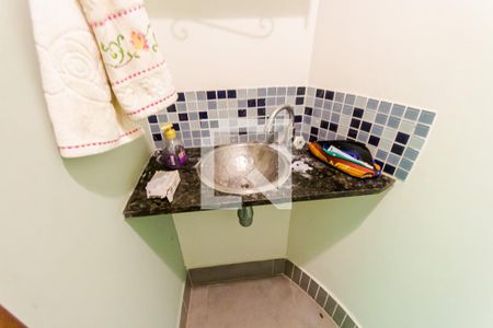 Casa à venda com 412m², 3 quartos e 3 vagas Casa à venda com 412m², 3 quartos e 3 vagasBanheiro de serviço