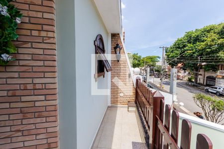 Casa à venda com 412m², 3 quartos e 3 vagas Casa à venda com 412m², 3 quartos e 3 vagasVaranda da Suíte