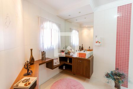 Casa à venda com 412m², 3 quartos e 3 vagas Casa à venda com 412m², 3 quartos e 3 vagasBanheiro Social 2