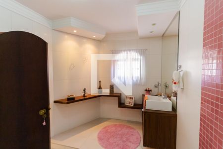 Casa à venda com 412m², 3 quartos e 3 vagas Casa à venda com 412m², 3 quartos e 3 vagasBanheiro Social 2