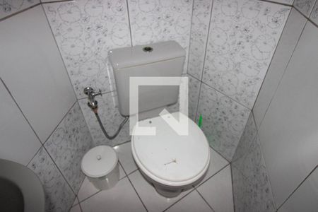 Casa à venda com 200m², 2 quartos e 2 vagas Casa à venda com 200m², 2 quartos e 2 vagasBanheiro 1