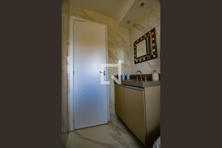 Apartamento à venda com 107m², 3 quartos e 2 vagas Apartamento à venda com 107m², 3 quartos e 2 vagasBanheiro da Suíte