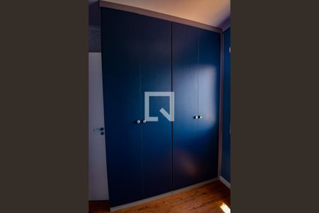 Apartamento à venda com 107m², 3 quartos e 2 vagas Apartamento à venda com 107m², 3 quartos e 2 vagasQuarto 2 - Armários
