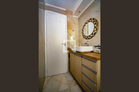 Apartamento à venda com 107m², 3 quartos e 2 vagas Apartamento à venda com 107m², 3 quartos e 2 vagasBanheiro Social