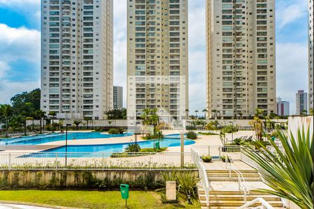 Apartamento à venda com 107m², 3 quartos e 2 vagas Apartamento à venda com 107m², 3 quartos e 2 vagasÁrea comum - Piscina