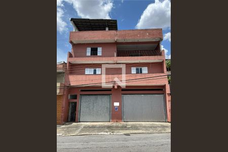 Casa à venda com 300m², 7 quartos e 10 vagas Casa à venda com 300m², 7 quartos e 10 vagasFachada