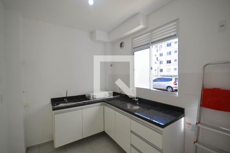 Apartamento para alugar com 44m², 2 quartos e 1 vaga Apartamento para alugar com 44m², 2 quartos e 1 vagaCozinha e Área de Serviço