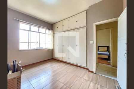 Casa à venda com 384m², 4 quartos e 4 vagasQuarto Suíte 2