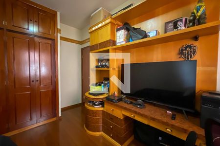Apartamento à venda com 175m², 4 quartos e 3 vagas Apartamento à venda com 175m², 4 quartos e 3 vagasQuarto 2