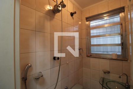 Casa à venda com 240m², 3 quartos e 3 vagasBanheiro 2