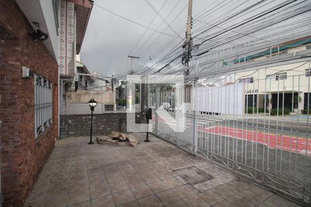 Casa à venda com 240m², 3 quartos e 3 vagasEntrada