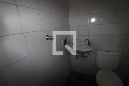 Casa à venda com 240m², 3 quartos e 3 vagasBanheiro 3