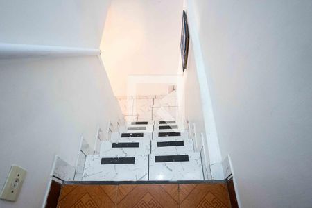 Casa à venda com 163m², 3 quartos e 3 vagasEscada