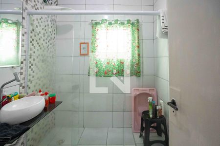 Casa à venda com 163m², 3 quartos e 3 vagasBanheiro 2