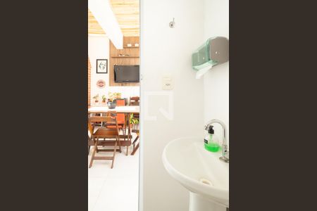 Apartamento à venda com 142m², 3 quartos e 2 vagas Apartamento à venda com 142m², 3 quartos e 2 vagasLavabo