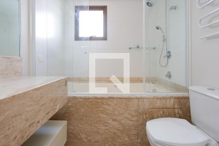 Apartamento à venda com 260m², 3 quartos e 4 vagasBanheiro Suite 3 - 2° andar