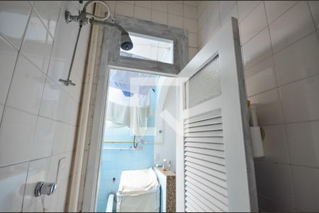Apartamento à venda com 74m², 2 quartos e sem vaga Apartamento à venda com 74m², 2 quartos e sem vagaBanheiro de Serviço