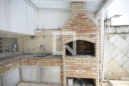 Casa à venda com 230m², 3 quartos e 3 vagasPiscina/ Churrasqueira