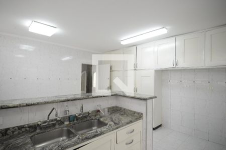Casa à venda com 230m², 3 quartos e 3 vagasCozinha