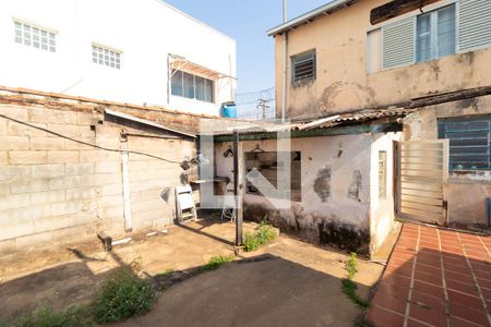 Casa à venda com 210m², 3 quartos e 4 vagas Casa à venda com 210m², 3 quartos e 4 vagasQuintal