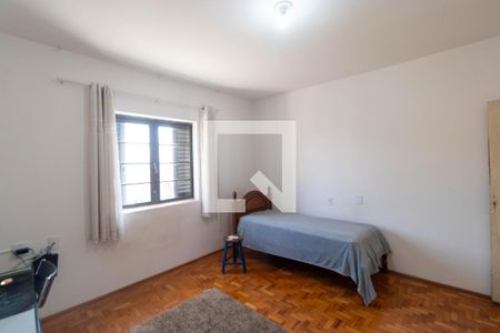 Casa à venda com 210m², 3 quartos e 4 vagas Casa à venda com 210m², 3 quartos e 4 vagasQuarto 01