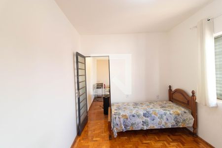 Casa à venda com 210m², 3 quartos e 4 vagas Casa à venda com 210m², 3 quartos e 4 vagasQuarto 02