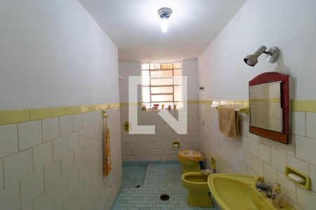 Casa à venda com 210m², 3 quartos e 4 vagas Casa à venda com 210m², 3 quartos e 4 vagasBanheiro 02