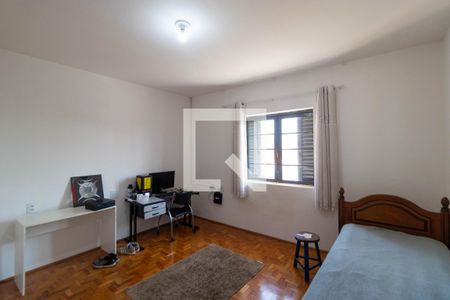 Casa à venda com 210m², 3 quartos e 4 vagas Casa à venda com 210m², 3 quartos e 4 vagasQuarto 01