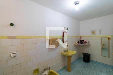 Casa à venda com 210m², 3 quartos e 4 vagas Casa à venda com 210m², 3 quartos e 4 vagasBanheiro 02