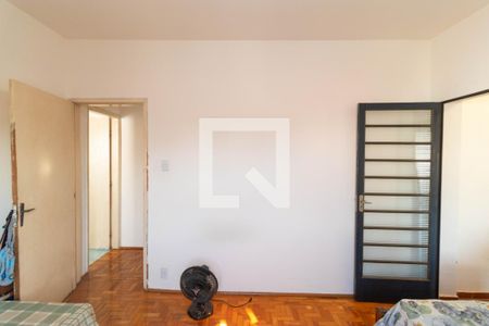 Casa à venda com 210m², 3 quartos e 4 vagas Casa à venda com 210m², 3 quartos e 4 vagasQuarto 02