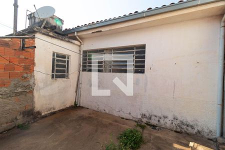 Casa à venda com 210m², 3 quartos e 4 vagas Casa à venda com 210m², 3 quartos e 4 vagasQuintal