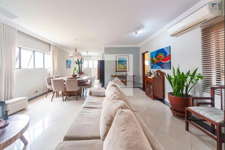 Casa à venda com 391m², 6 quartos e 4 vagasSala casa2