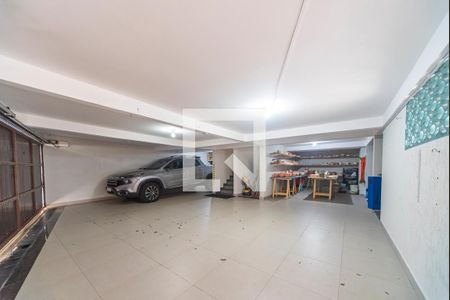 Casa à venda com 391m², 6 quartos e 4 vagasGaragem