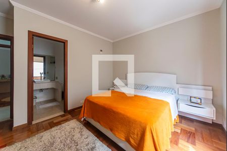 Casa à venda com 391m², 6 quartos e 4 vagasQuarto 2