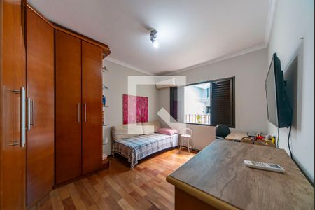 Casa à venda com 391m², 6 quartos e 4 vagasQuarto 1 casa 2