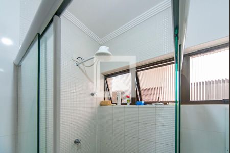 Casa à venda com 391m², 6 quartos e 4 vagasBanheiro do Quarto 2