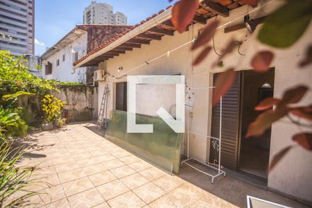Casa à venda com 300m², 4 quartos e 3 vagas Casa à venda com 300m², 4 quartos e 3 vagasÁrea Externa
