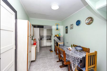 Casa à venda com 181m², 3 quartos e 2 vagas Casa à venda com 181m², 3 quartos e 2 vagasCozinha