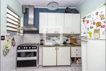 Casa à venda com 181m², 3 quartos e 2 vagas Casa à venda com 181m², 3 quartos e 2 vagasCozinha