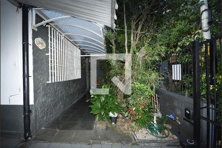 Casa à venda com 181m², 3 quartos e 2 vagas Casa à venda com 181m², 3 quartos e 2 vagasJardim da entrada