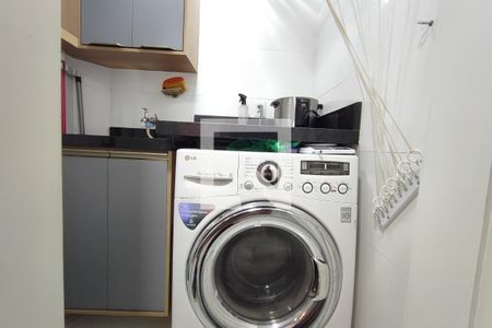 Apartamento à venda com 73m², 3 quartos e 1 vagaÁrea de Serviço