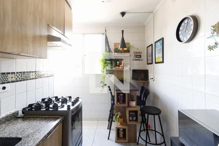 Apartamento à venda com 48m², 2 quartos e 1 vaga Apartamento à venda com 48m², 2 quartos e 1 vagaCozinha e Área de Serviço