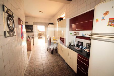 Casa à venda com 420m², 5 quartos e 3 vagasCozinha